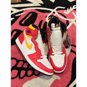 Jordan 1 Retro High OG Light Fusion Red